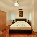 Center Comfortable 아파트 *