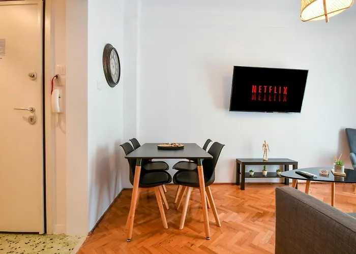 Apartment Center Comfortable *