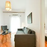 Center Comfortable *