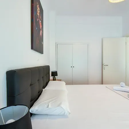 Center Comfortable Lägenhet