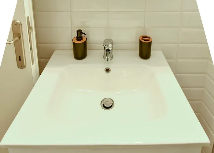 Center Comfortable テッサロニキ