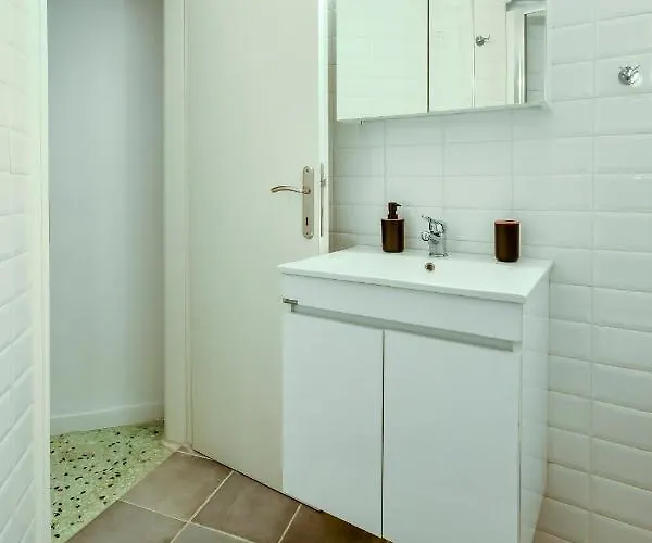 Center Comfortable アパート テッサロニキ