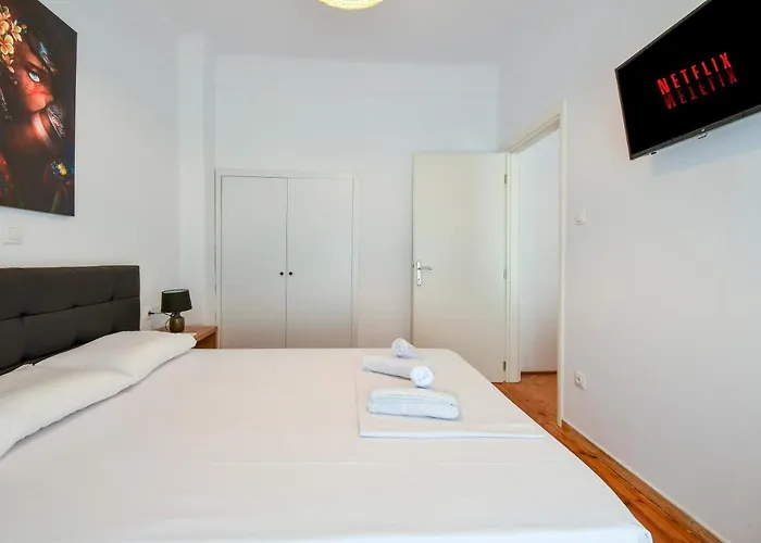 Center Comfortable * テッサロニキ