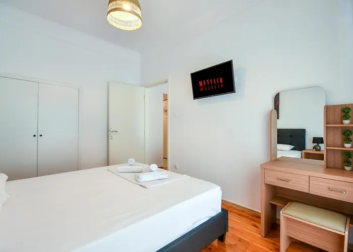 Center Comfortable * テッサロニキ